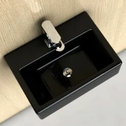 Lave Main Noir Gain De Place 43x30 Cm, Céramique, Pure -Produits De Salle De Bain Soldes 2024 lave main noir gain de place 43x30 cm ceramique pure 1