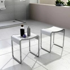 Tabouret , Solid Surface, Curve -Produits De Salle De Bain Soldes 2024 tabouret solid surface curve 2