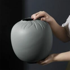 Vase En Porcelaine, Gris -Produits De Salle De Bain Soldes 2024 vase en porcelaine gris 2